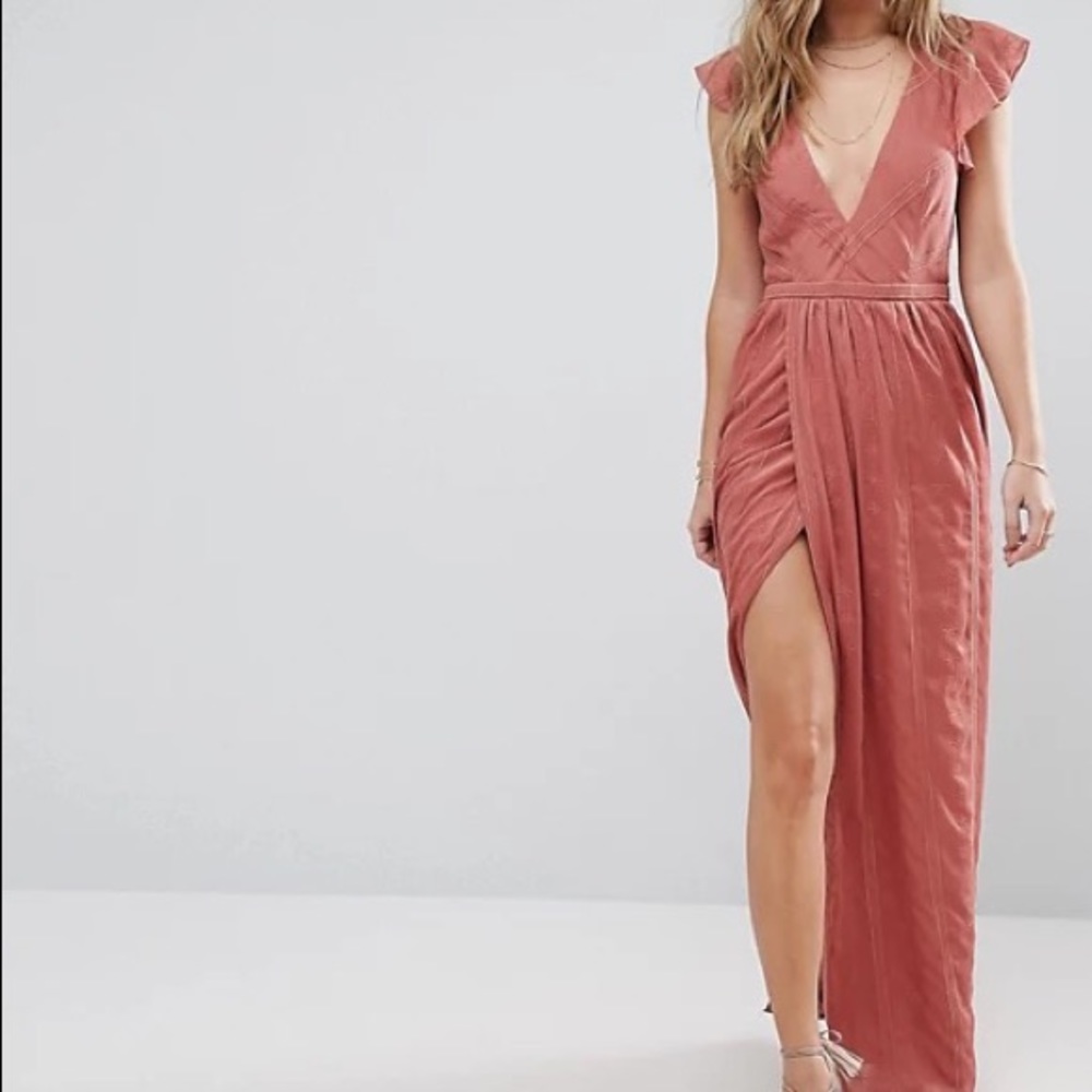 The Jetset Diaries Deep V Flutter Sleeve Dress - image 6